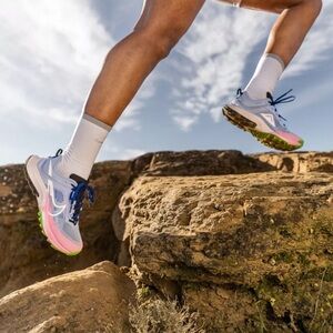 Nike Air Zoom Terra Kiger Light Trail Shoes Marine Pink Green Women’s size 8.5